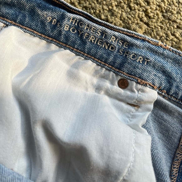 AE High Waist 90s Boyfriend Shorts - Picture 5 of 9